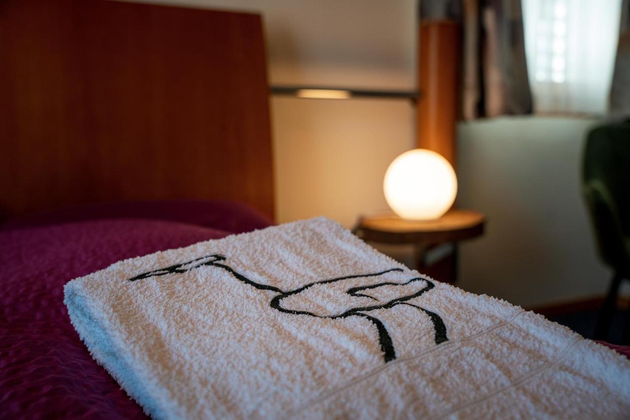 Kulinarik & Geniesser Hotel Strauss 피쉬 외부 사진